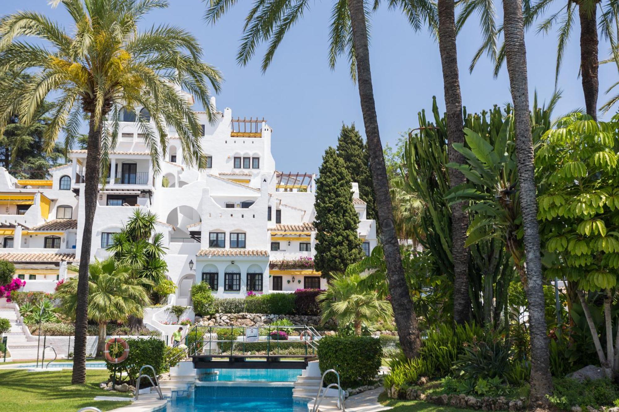 Apartment Aldea Blanca, Puerto Banus With Sea View Marbella