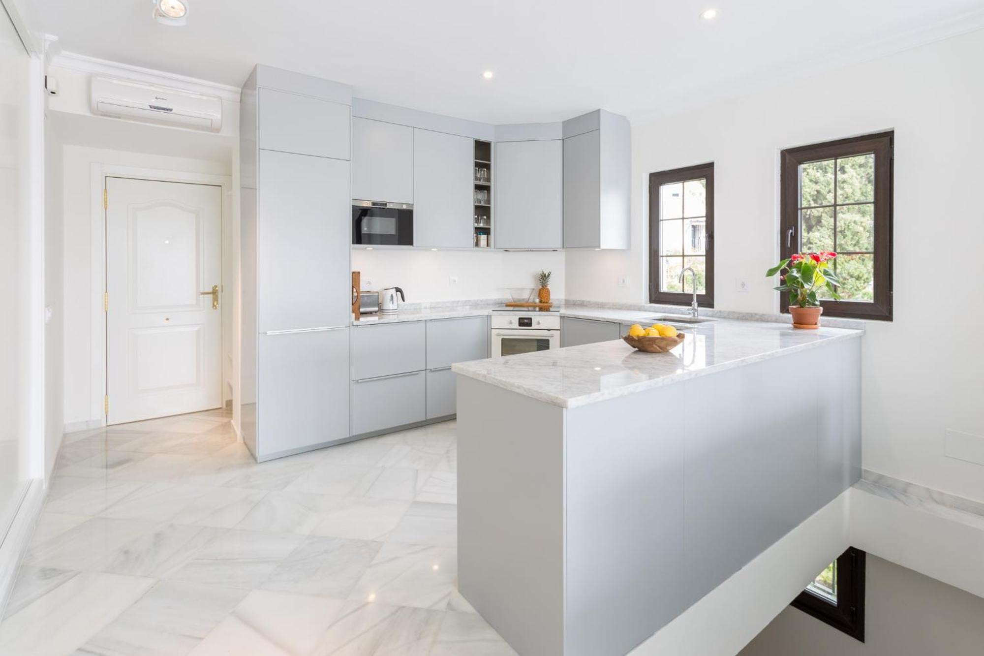 Aldea Blanca, Puerto Banus With Sea View * Marbella