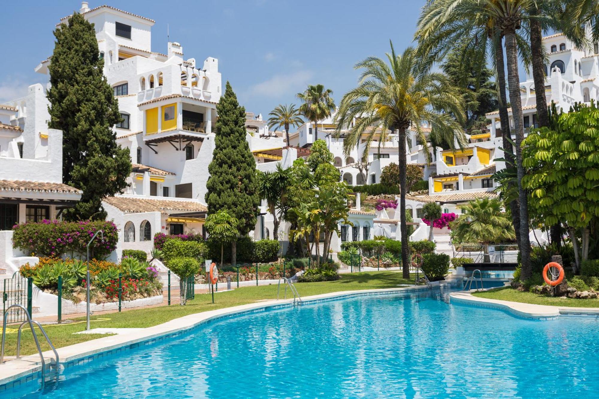 Aldea Blanca, Puerto Banus With Sea View Marbella