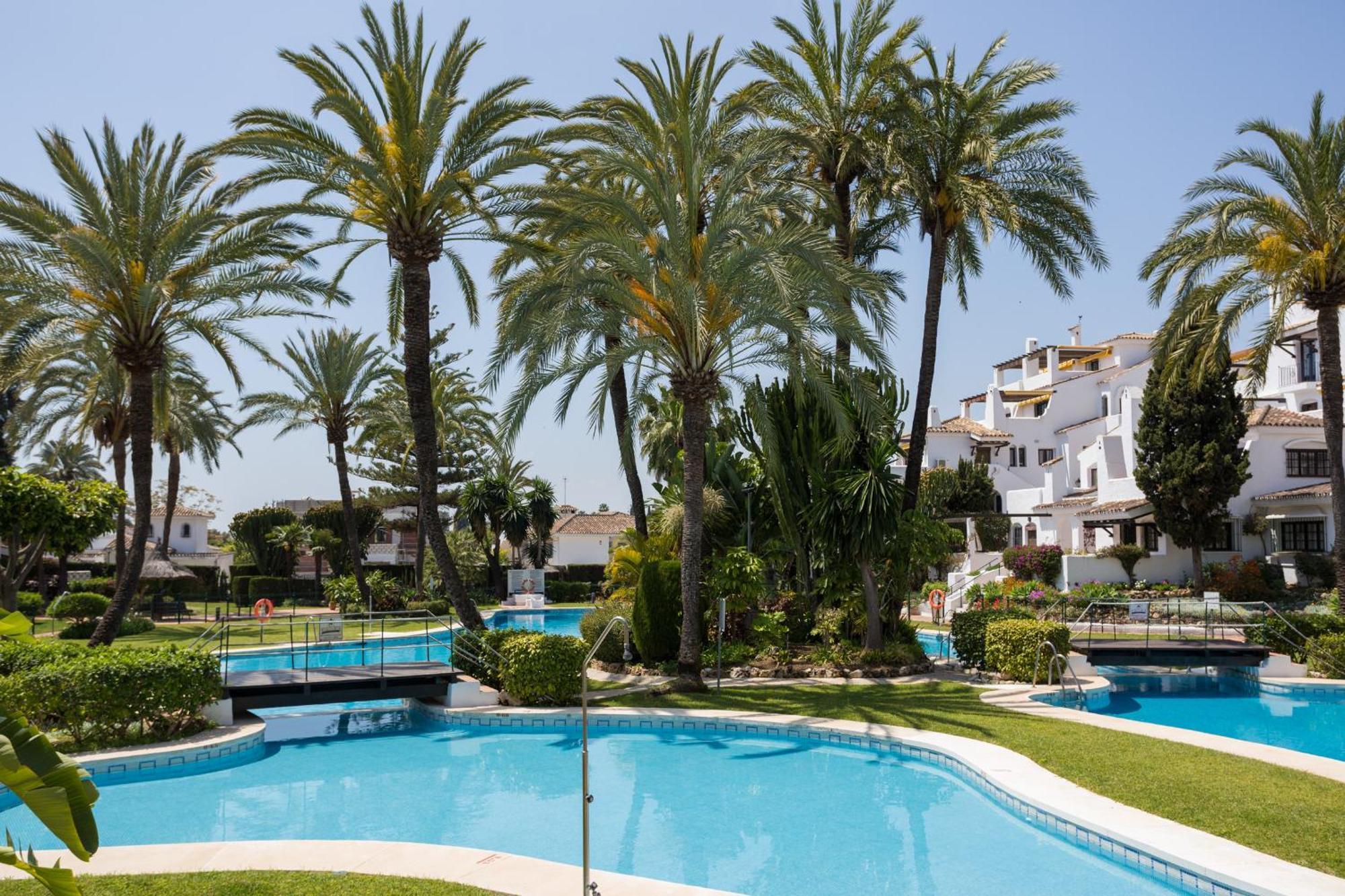 Aldea Blanca, Puerto Banus With Sea View Appartamento Marbella