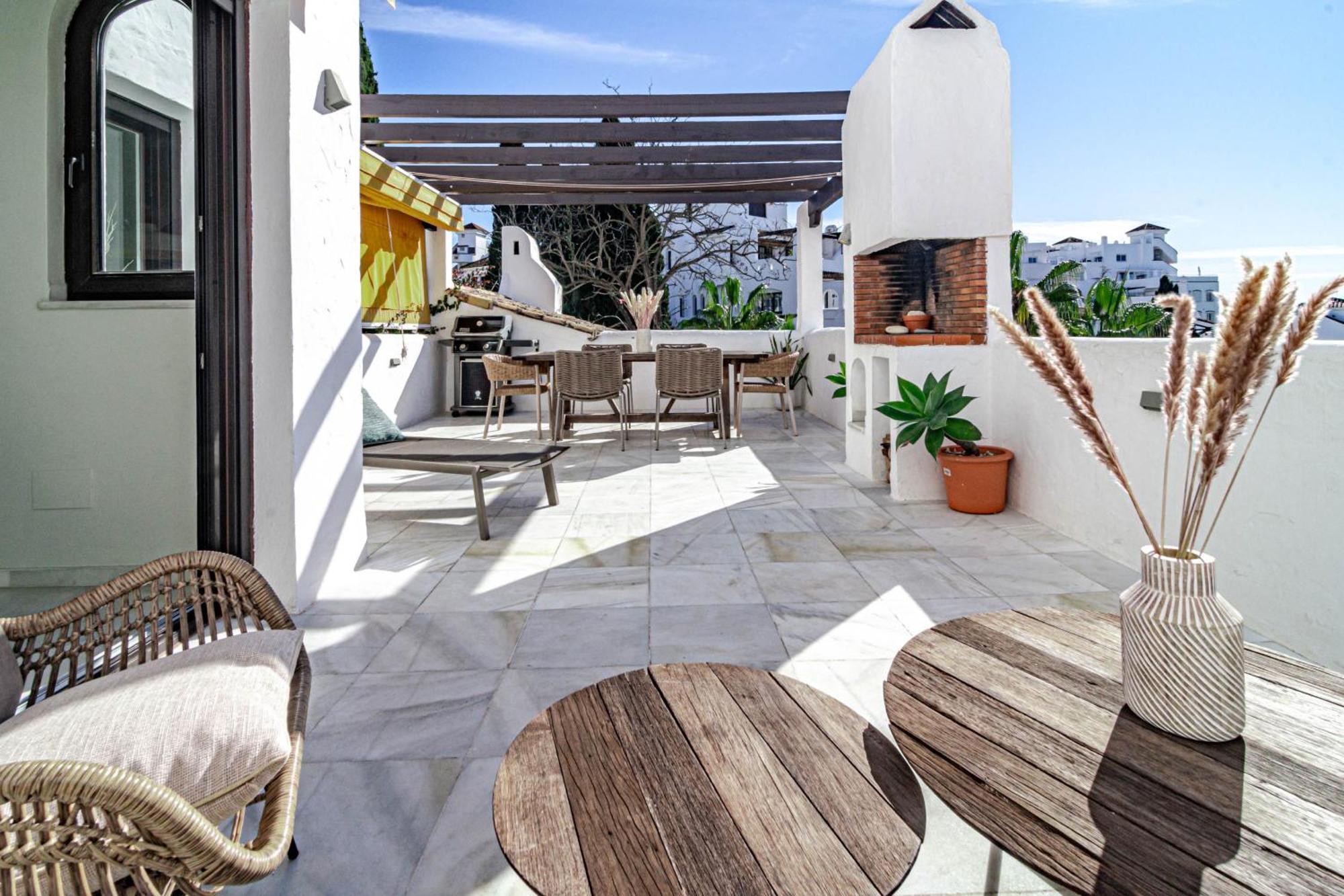 Aldea Blanca, Puerto Banus With Sea View