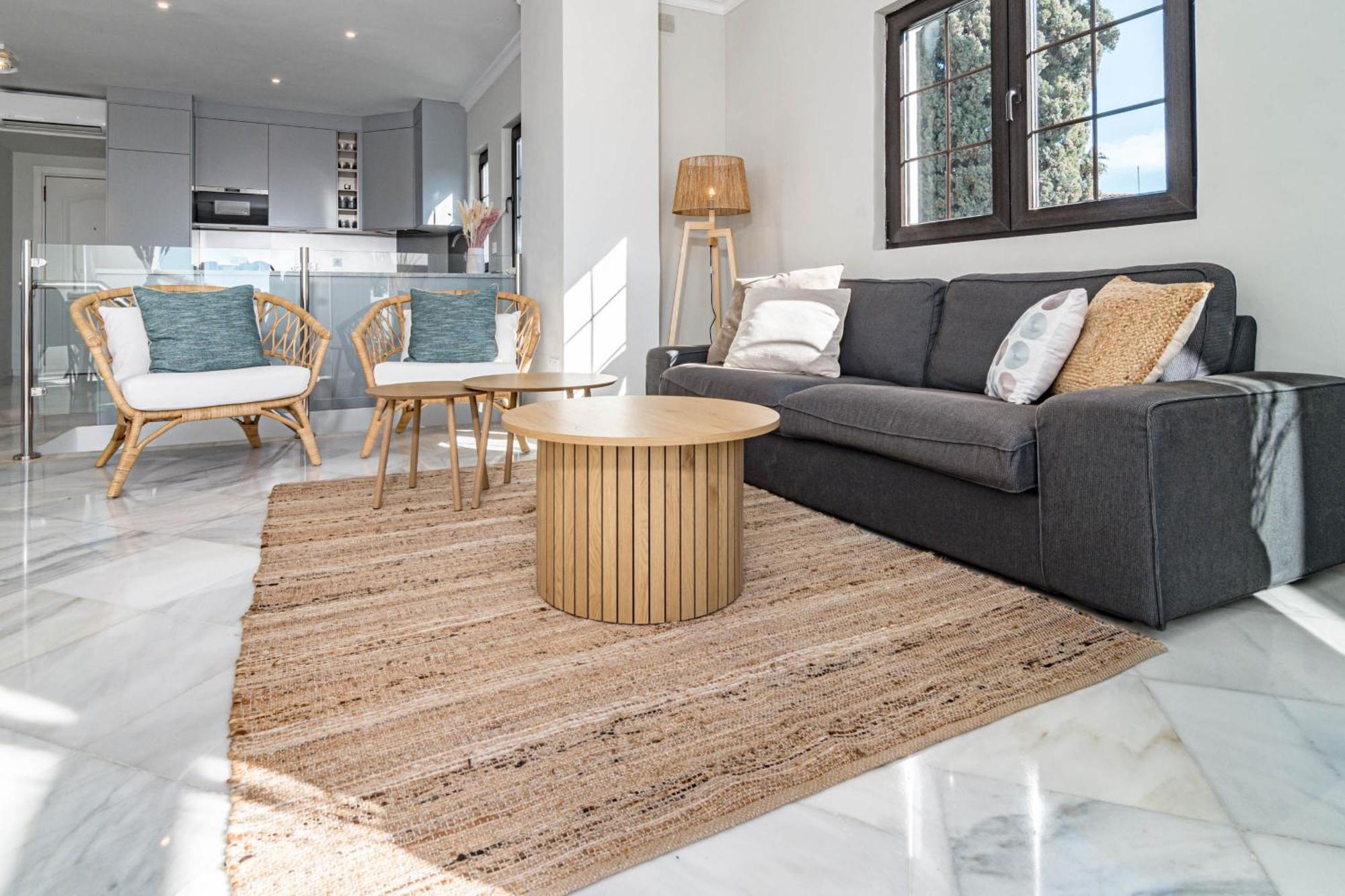 Aldea Blanca, Puerto Banus With Sea View Apartment *