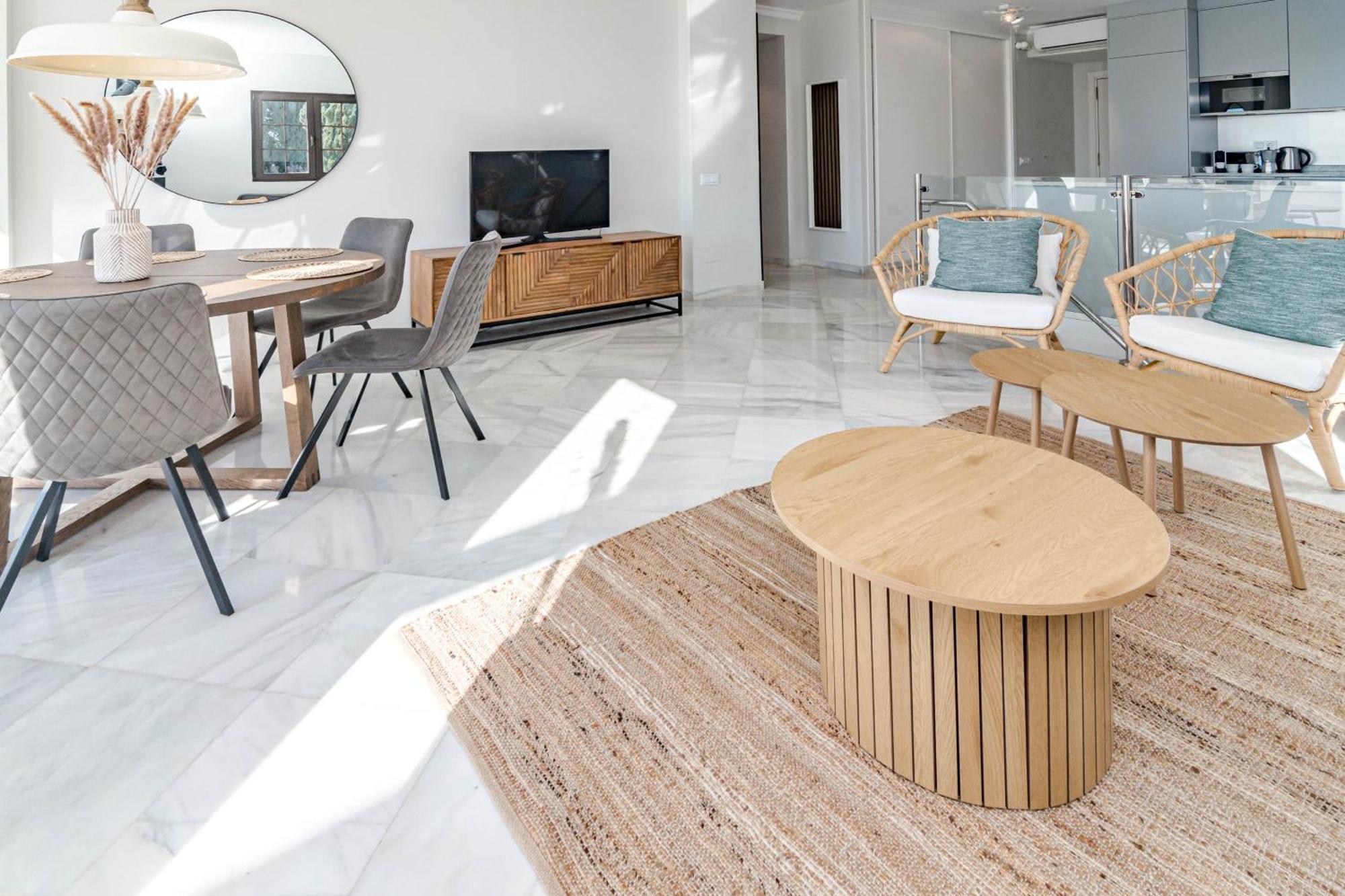 Aldea Blanca, Puerto Banus With Sea View *