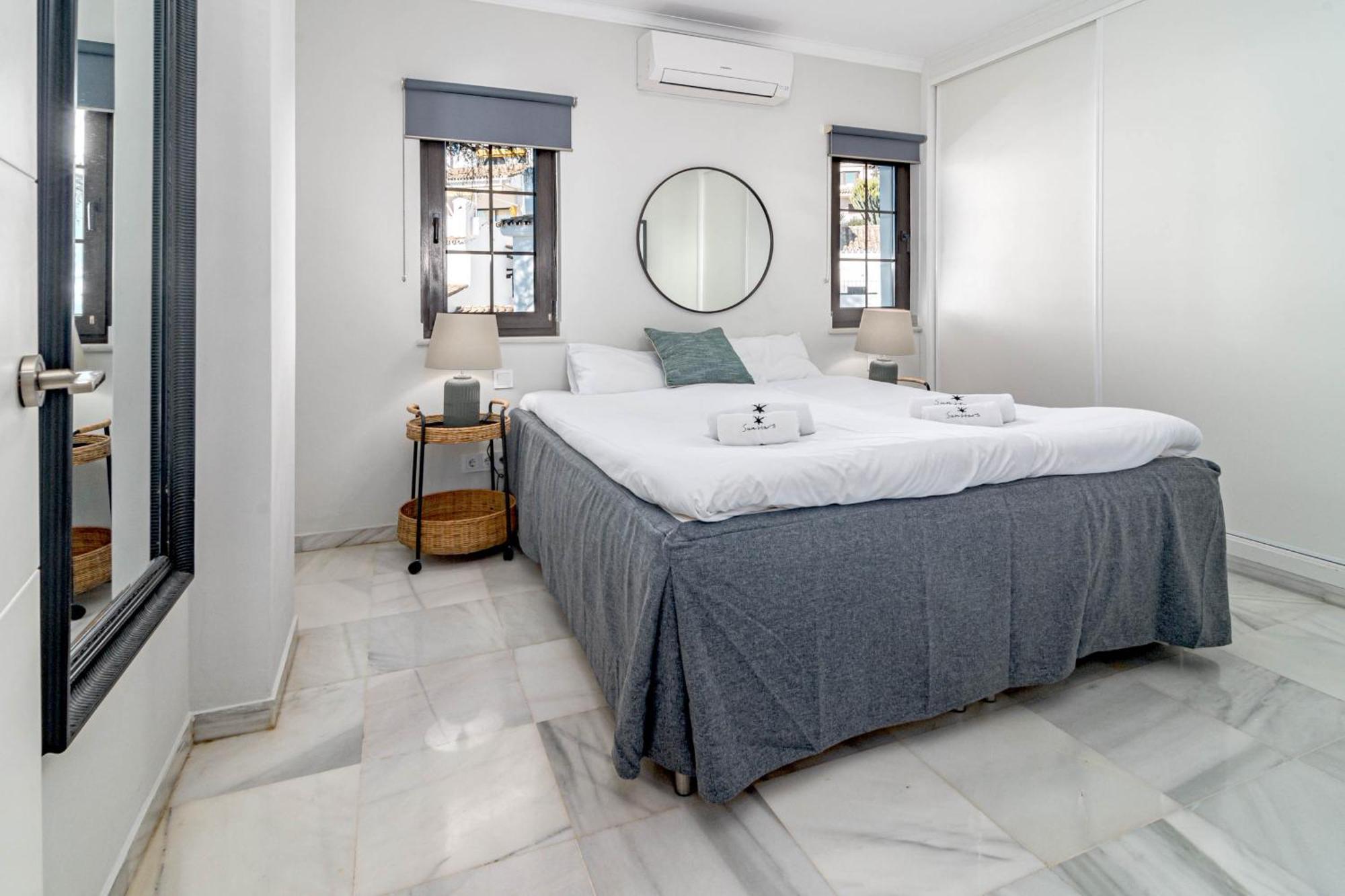 Aldea Blanca, Puerto Banus With Sea View *
