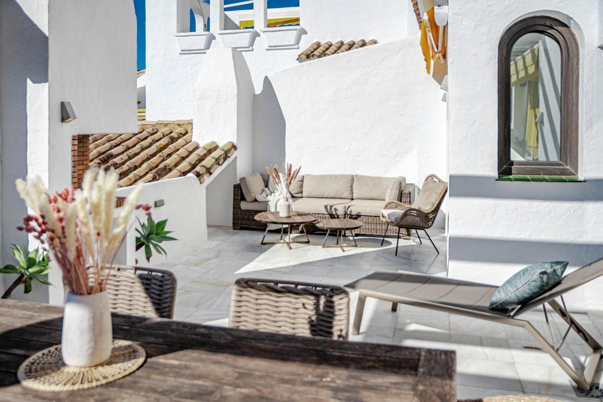 Aldea Blanca, Puerto Banus With Sea View Apartment